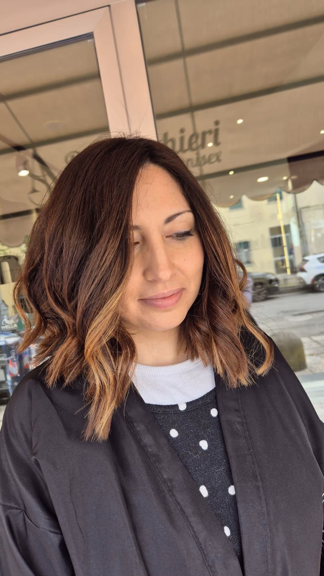 Colore pieno con schiariture naturali